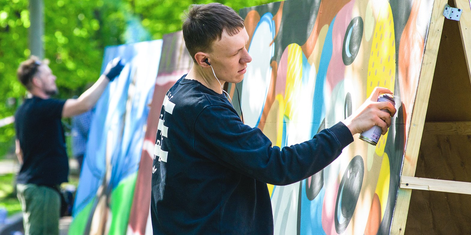 В Лосинке официально согласовали девять граффити на фасадах домов