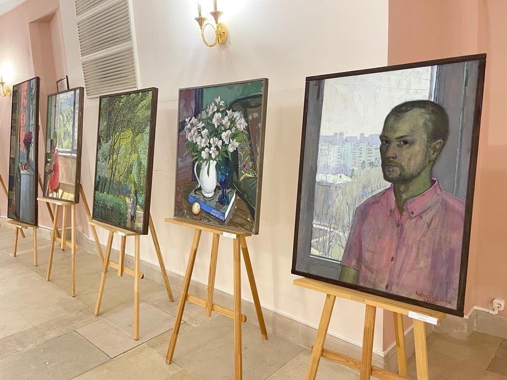Житель Лосинки организовал городскую выставку «Московские будни»