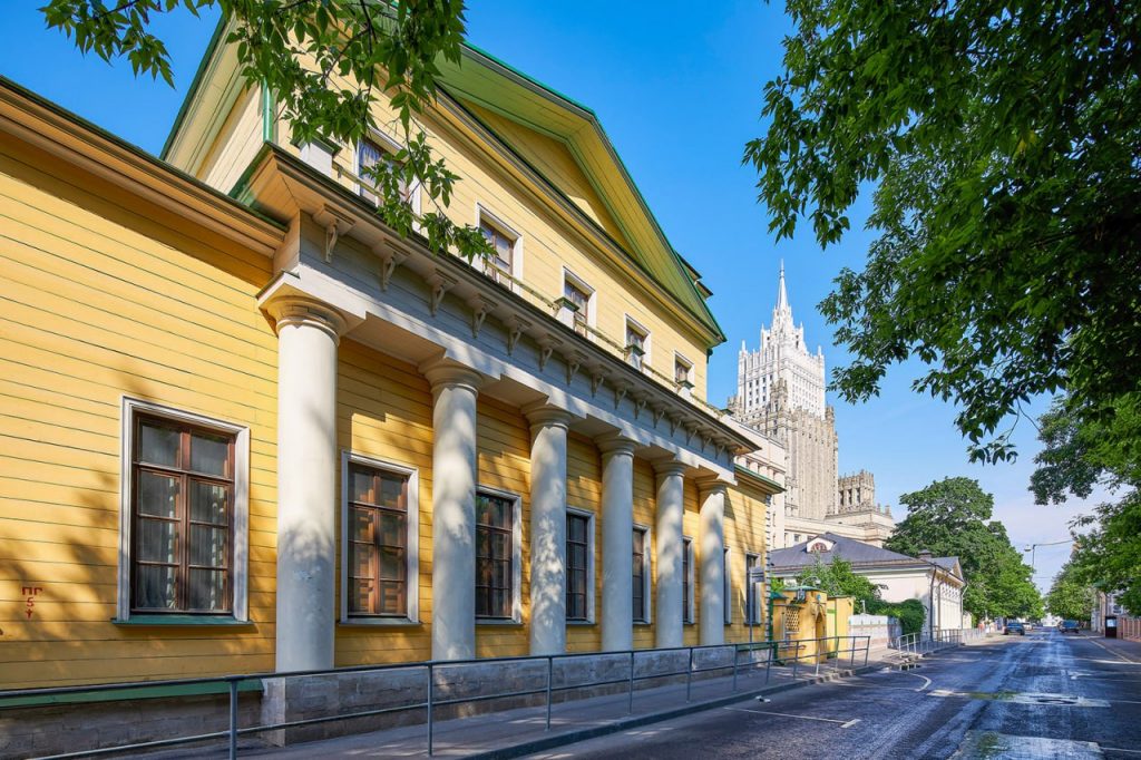 Собянин: Москва реализует крупнейшую в своей истории программу реставрации памятников архитектуры